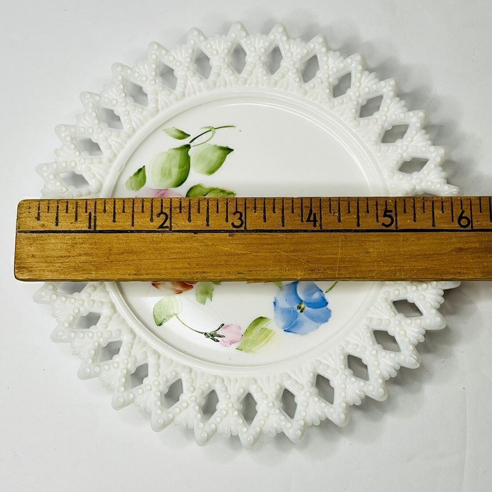 Vintage Milk Glass Plate Open Lace Edge Hand Painted ROSES 6 Inch Diameter - Picture 3 of 4